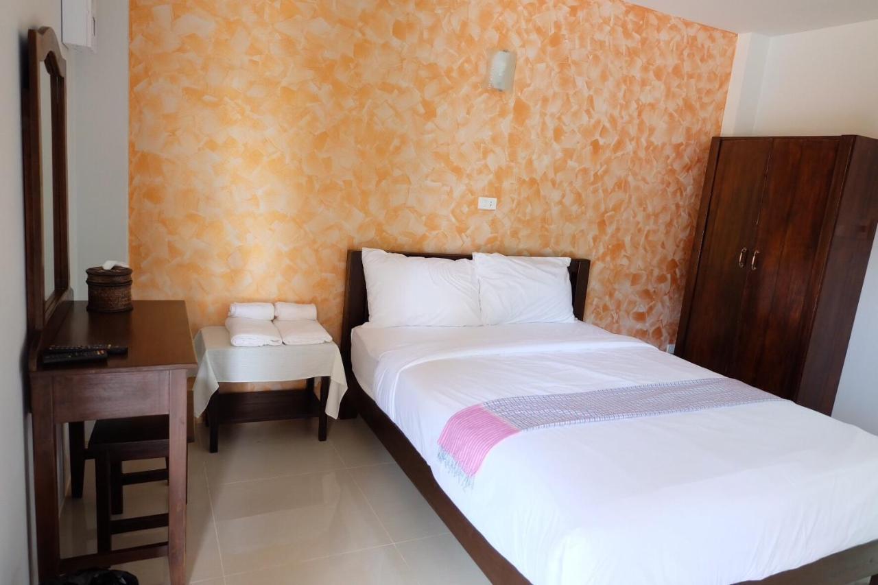 Benya Hotel Nan Exterior photo