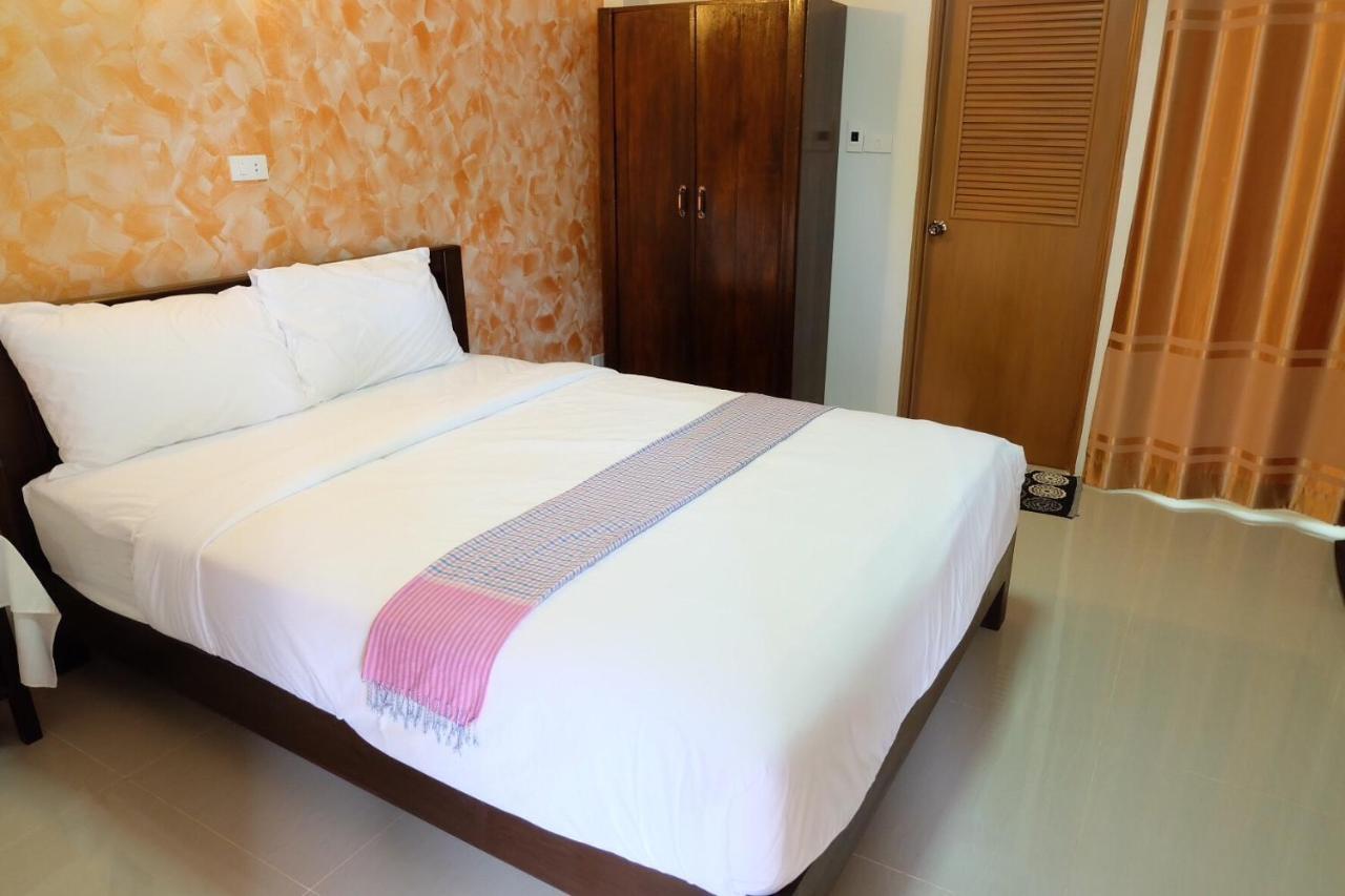 Benya Hotel Nan Exterior photo